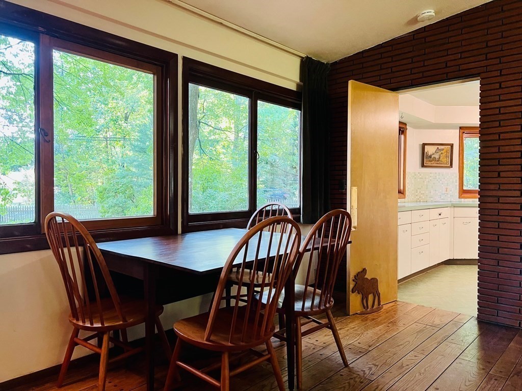 164 Red Gate Lane Amherst, MA 01002 - Photo 13 of 32 Gallery Image 13