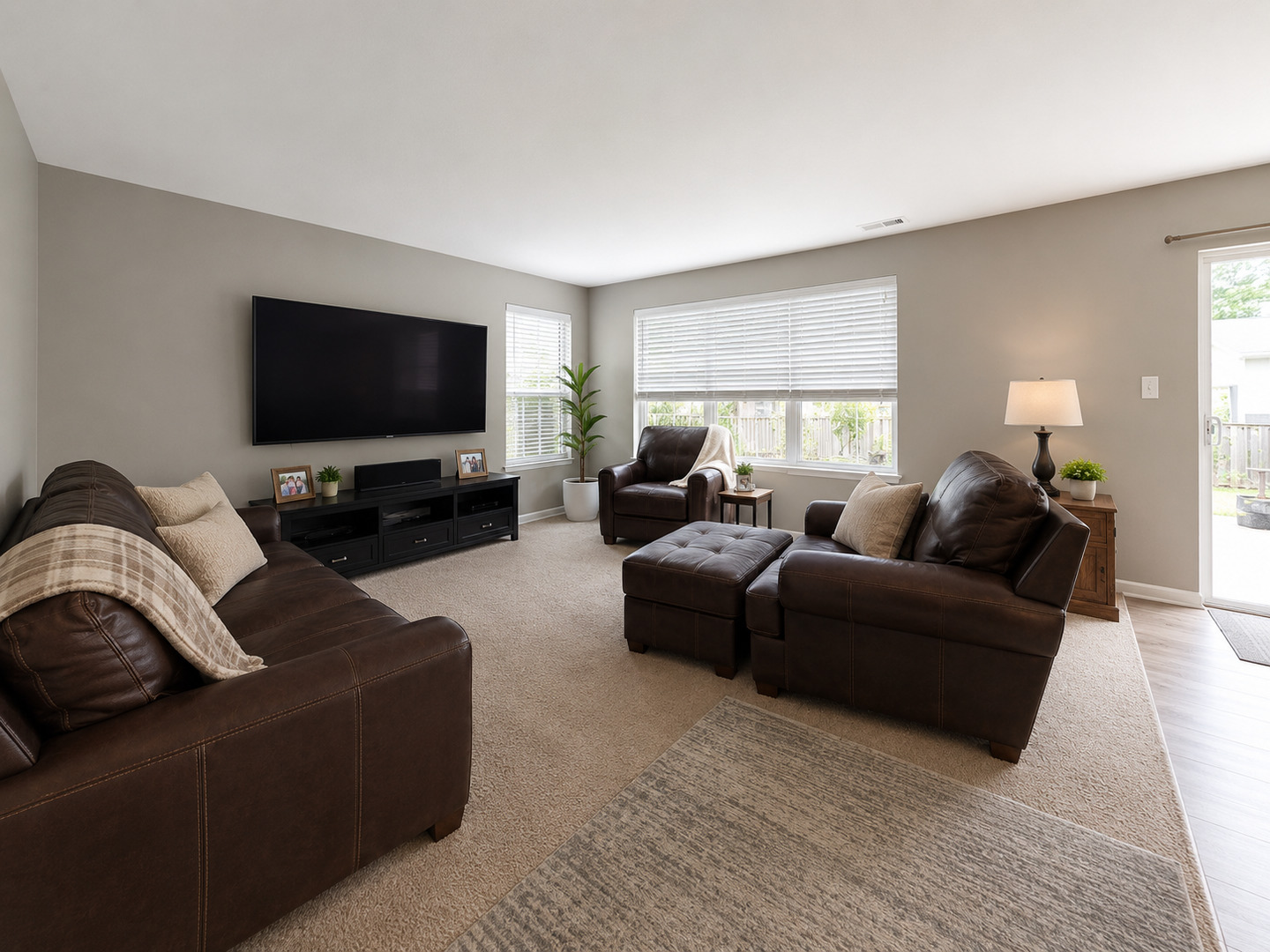 190 Norfolk Lane Pingree Grove, IL 60140 - Photo 4 of 22