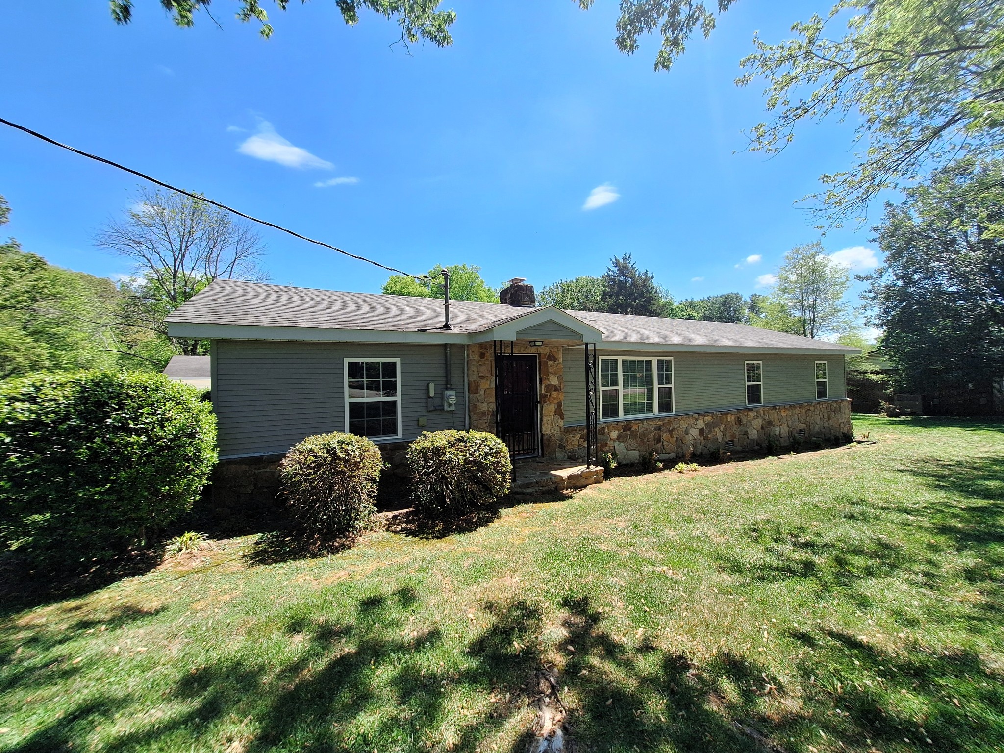 278 Staton Road Belvidere, TN 37306 - Photo 2 of 19