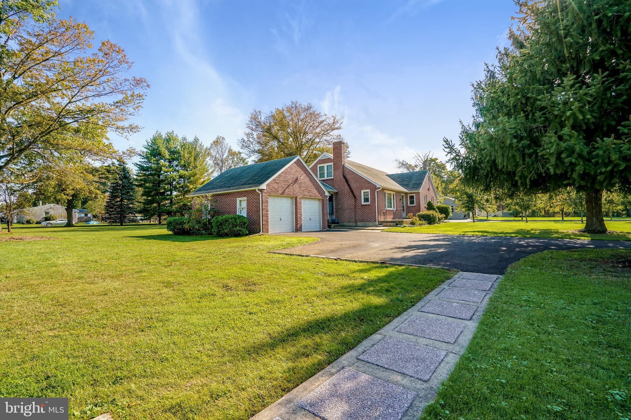 313 West Orvilla Road Hatfield, PA 19440 - Photo 4 of 30 Gallery Image 4