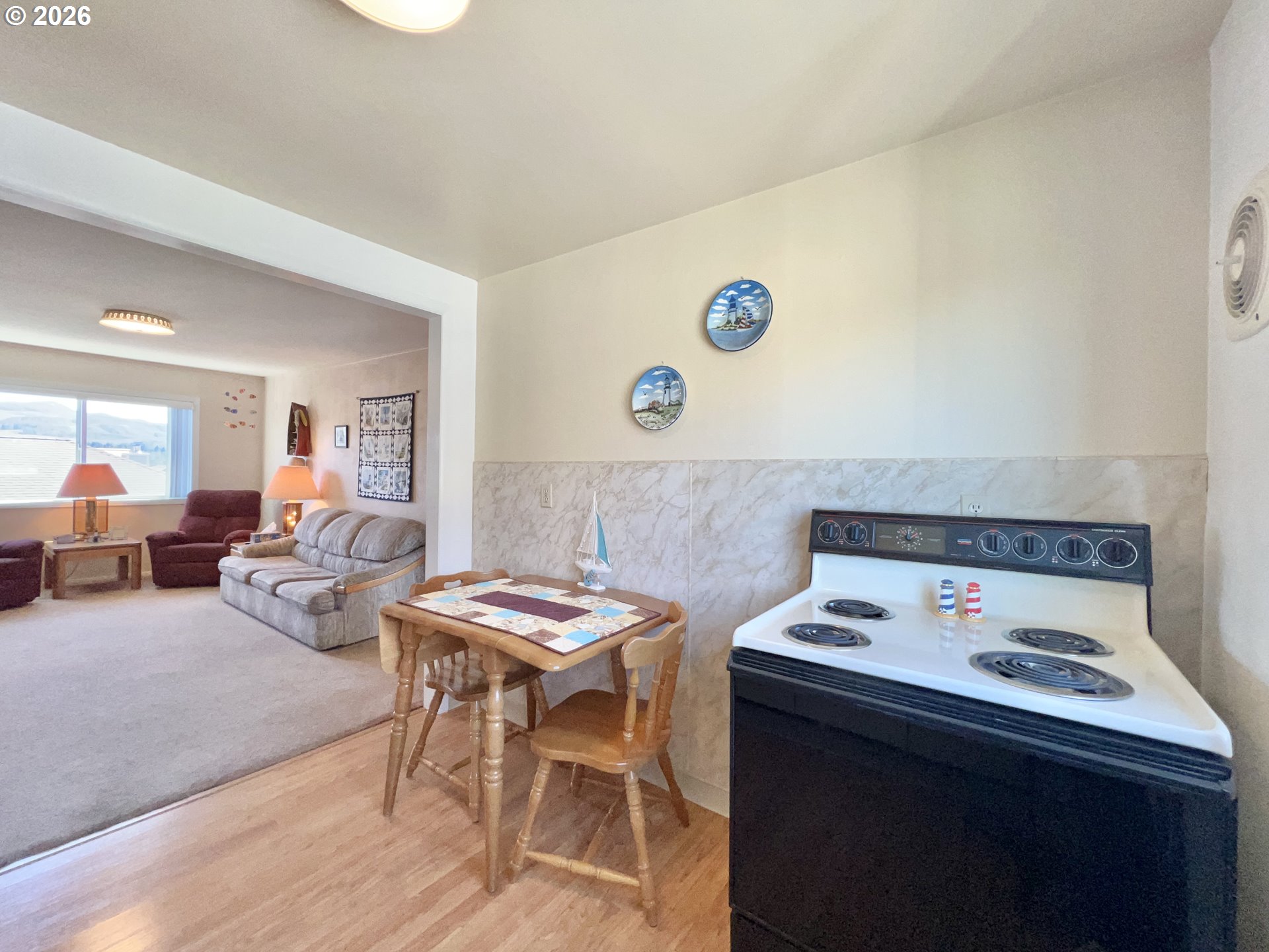 40 Avenue U, Unit 63 Seaside, OR 97138 - Photo 14 of 45 a view of a livingroom with furniture