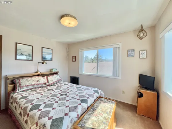 $295,000 | 40 Avenue U, Unit 63, Seaside, OR 97138