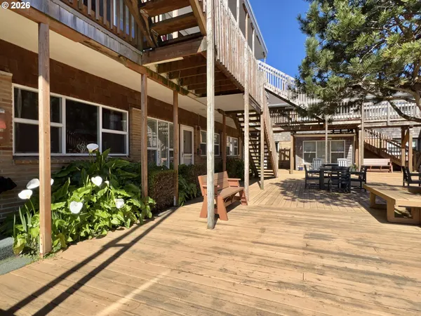 $295,000 | 40 Avenue U, Unit 63, Seaside, OR 97138