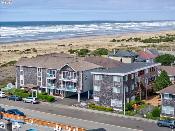 $295,000 | 40 Avenue U, Unit 63, Seaside, OR 97138