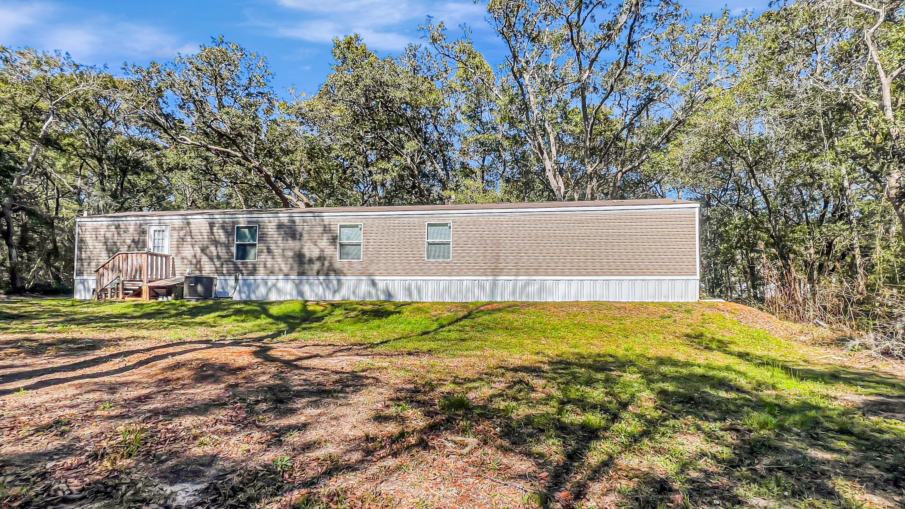 8543 Noah Hurst Road Navarre, FL 32566 - Photo 2 of 36 F8_8543_Noah_Hurst_Rd_001