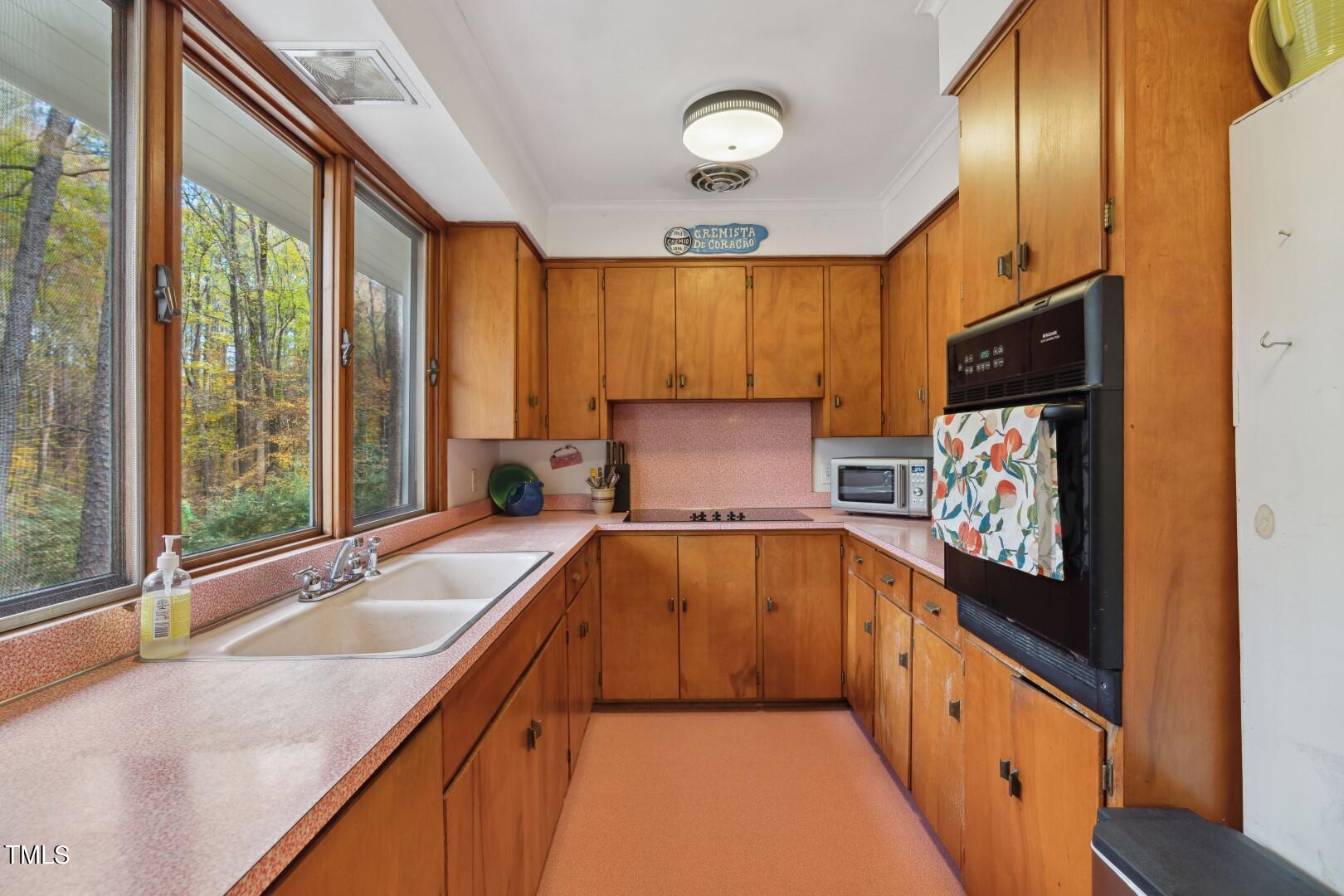 3120 Tanager Street Raleigh, NC 27606 - Photo 18 of 70 DSC05327 (Large)
