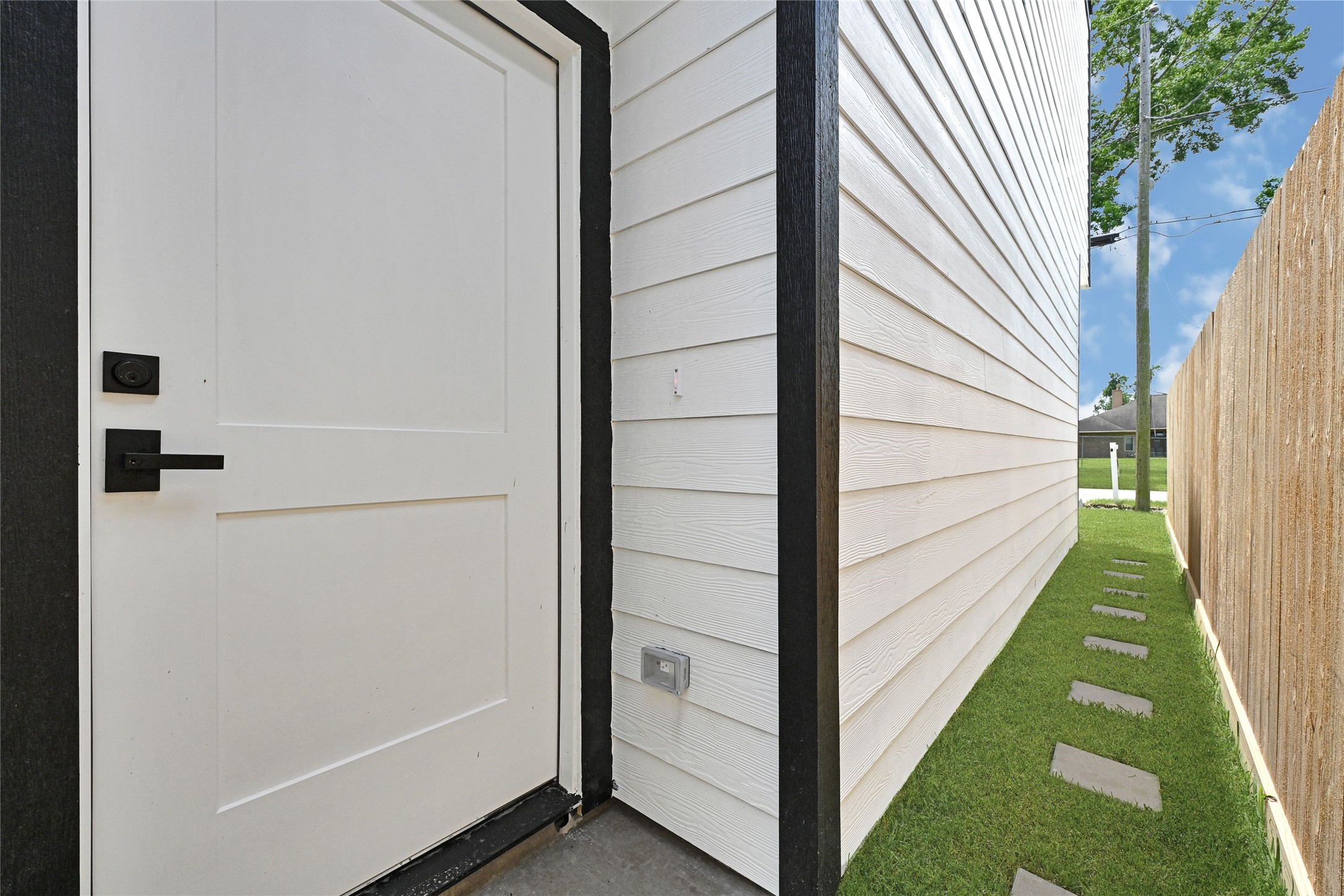 7922 Sealey Street Houston, TX 77088 - Photo 2 of 16 a view of balcony