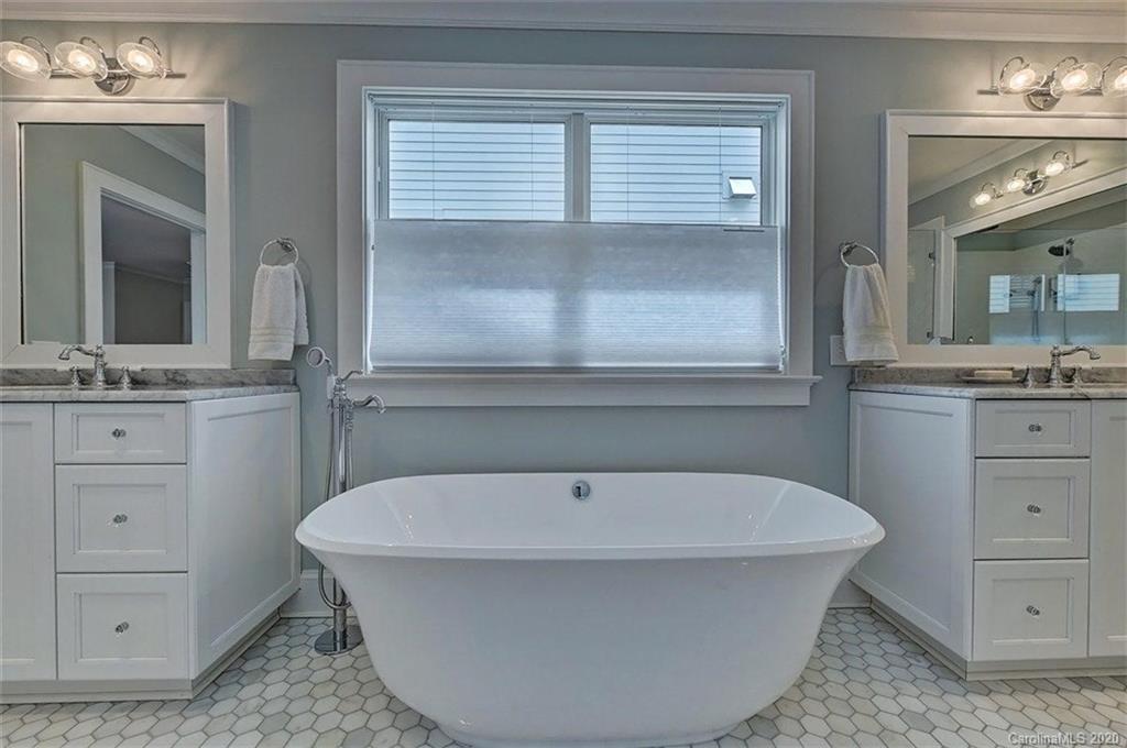 1118 Lilac Road Charlotte, NC 28209 - Photo 11 of 31 Gallery Image 11