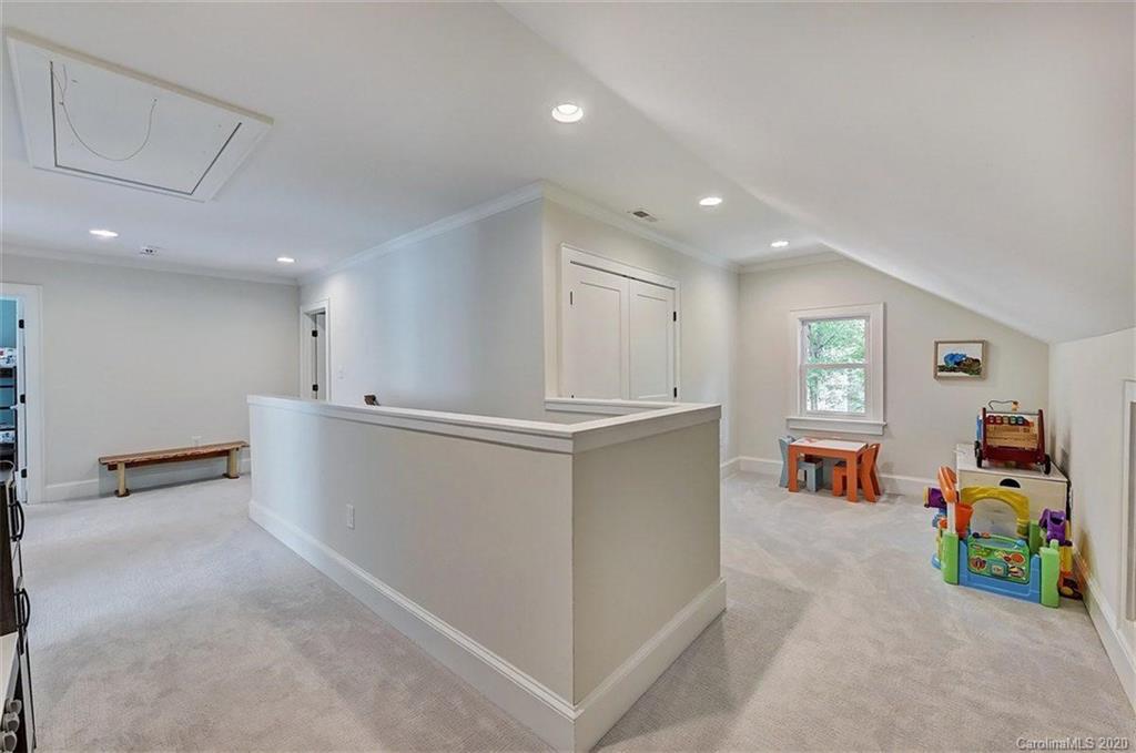 1118 Lilac Road Charlotte, NC 28209 - Photo 17 of 31 Gallery Image 17