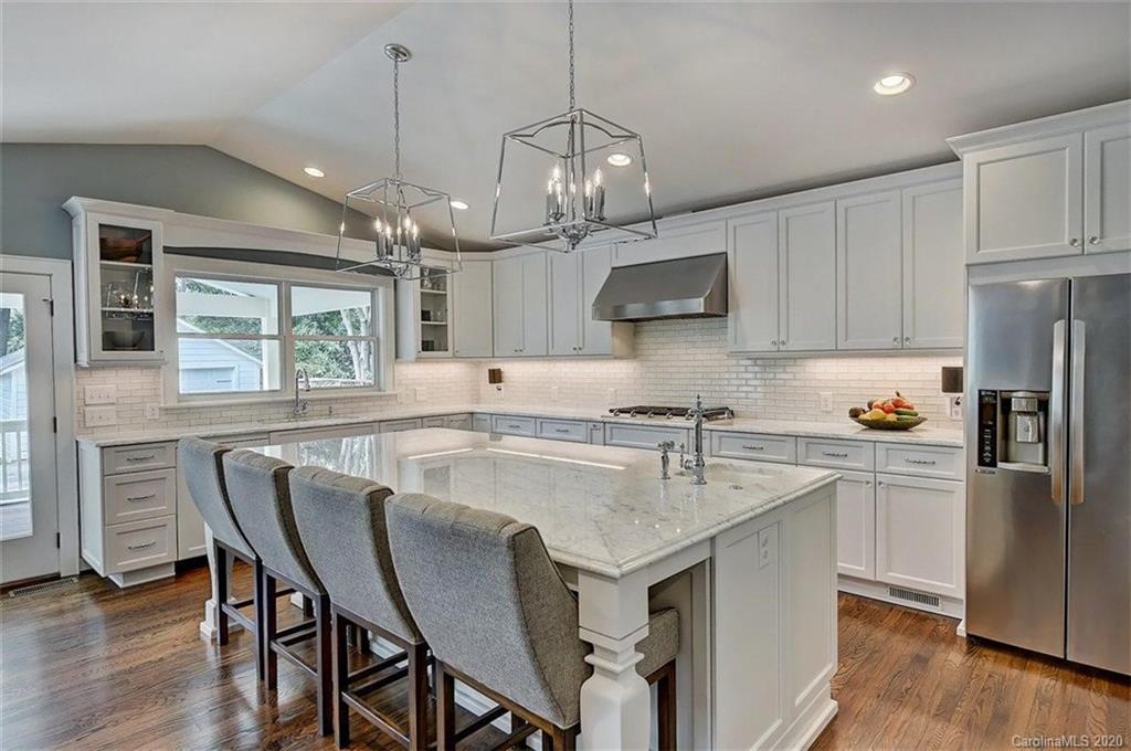 1118 Lilac Road Charlotte, NC 28209 - Photo 3 of 31 Gallery Image 3