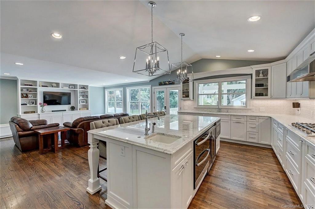 1118 Lilac Road Charlotte, NC 28209 - Photo 5 of 31 Gallery Image 5