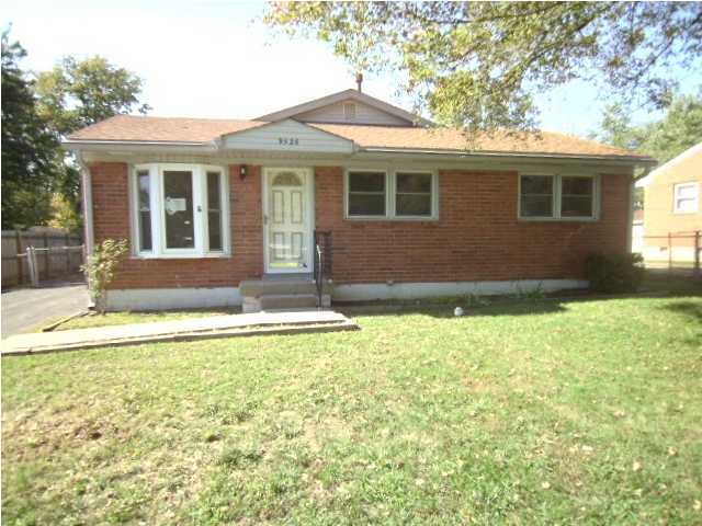 9526 Maple Road Louisville, KY 40229 - Photo 1 of 10 Primary Photo