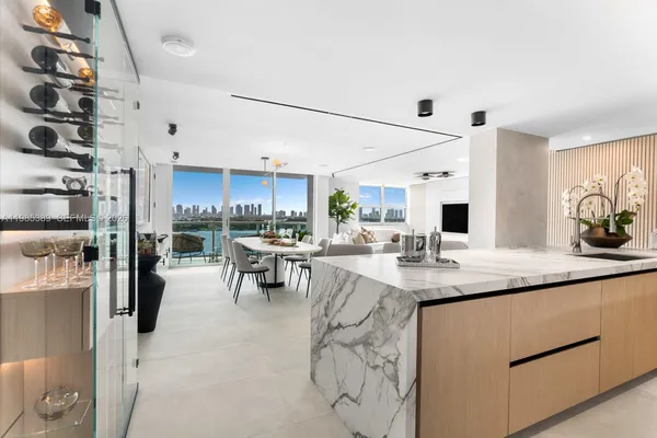 $20,000 | 650 West Avenue, Unit 1203/1205, Miami Beach, FL 33139
