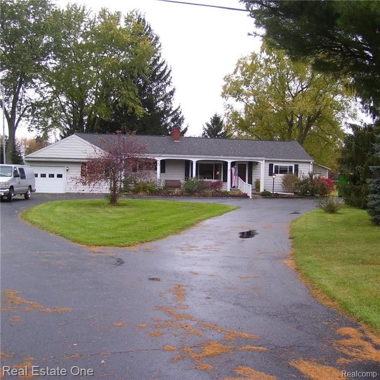 4308 South State Road Davison, MI 48423 - Photo 1 of 13