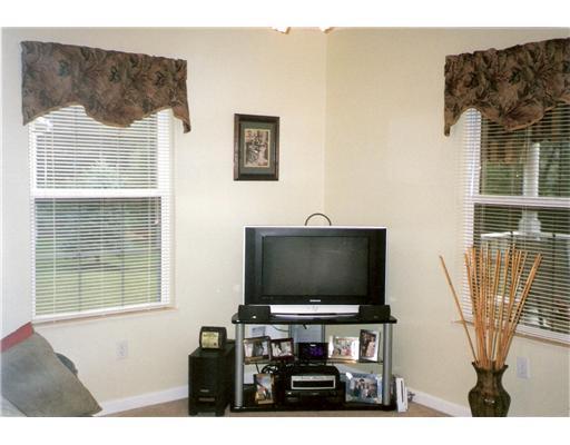 119 Rana Lane Gibsonia, PA 15044 - Photo 13 of 18 Bedroom.