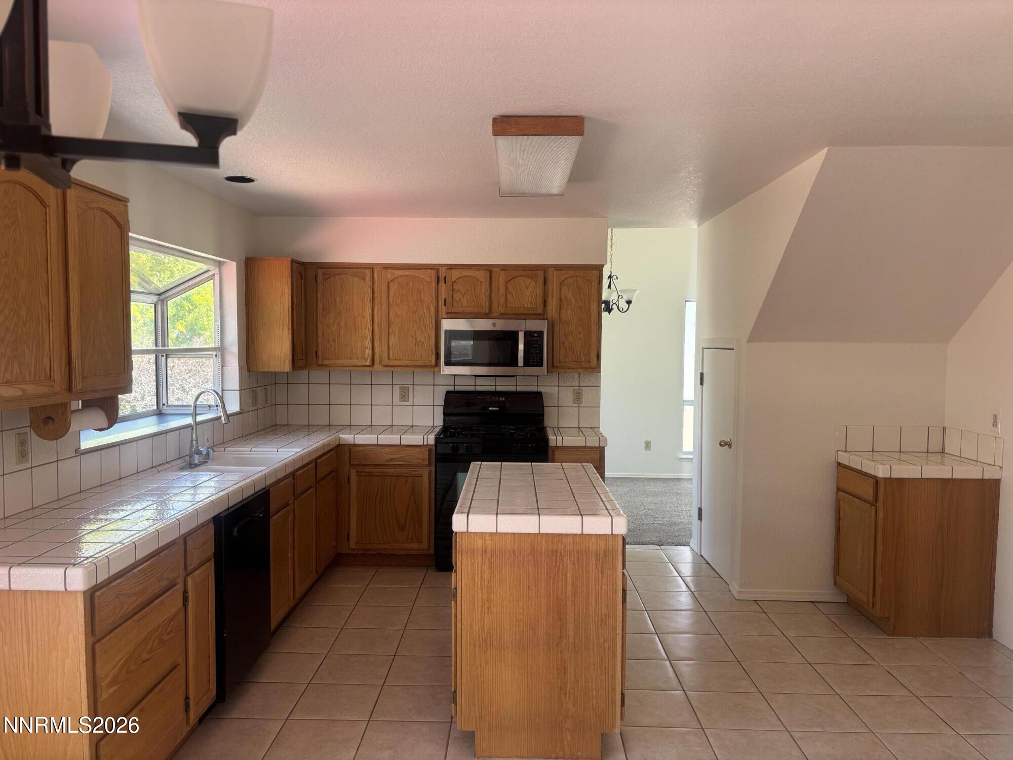 4527 Canyon Ridge Lane Reno, NV 89523 - Photo 7 of 20 IMG_4163