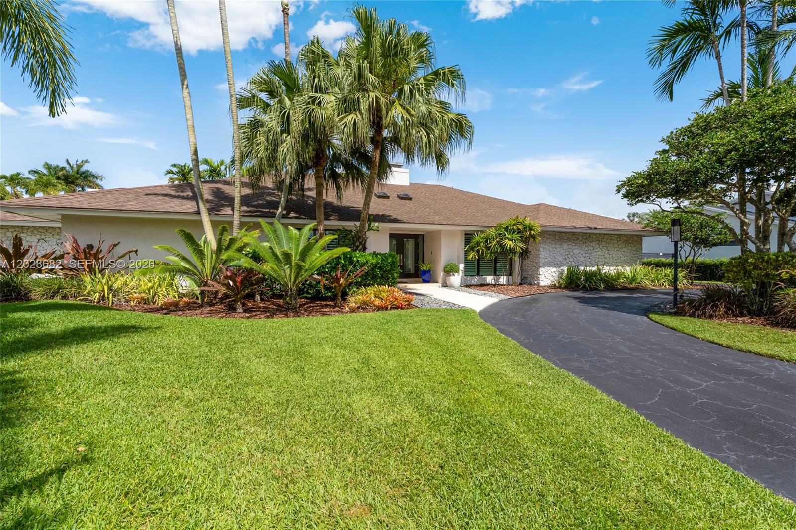 12926 Southwest 104th Place Miami, FL 33176 - Photo 5 of 88