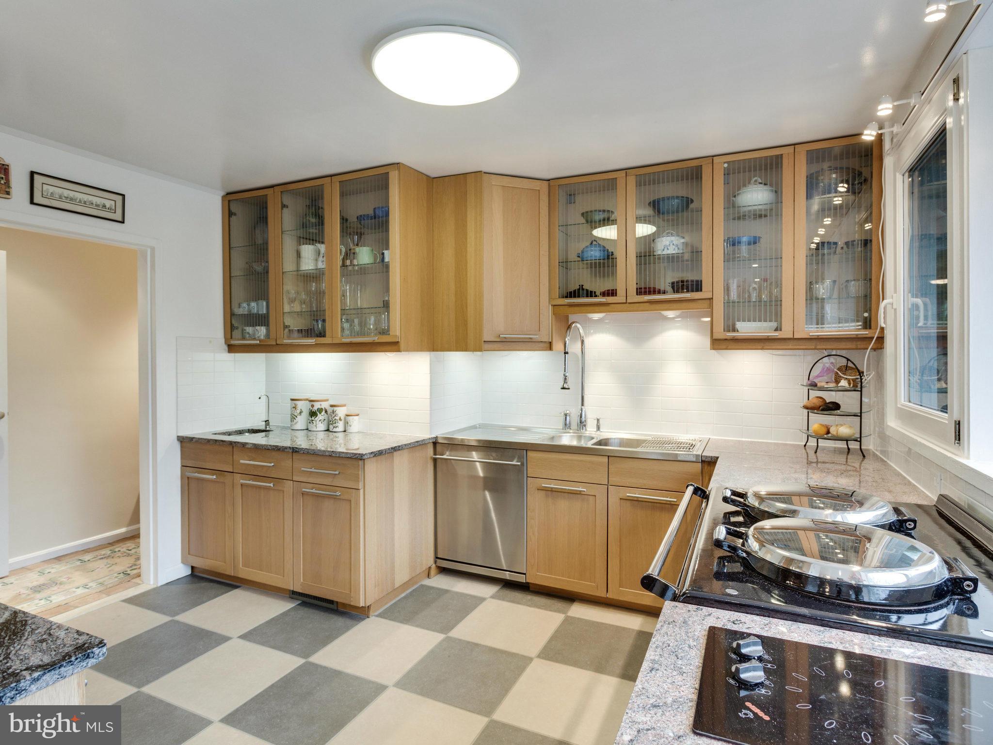 1924 Marthas Road Alexandria, VA 22307 - Photo 13 of 30 Kitchen
