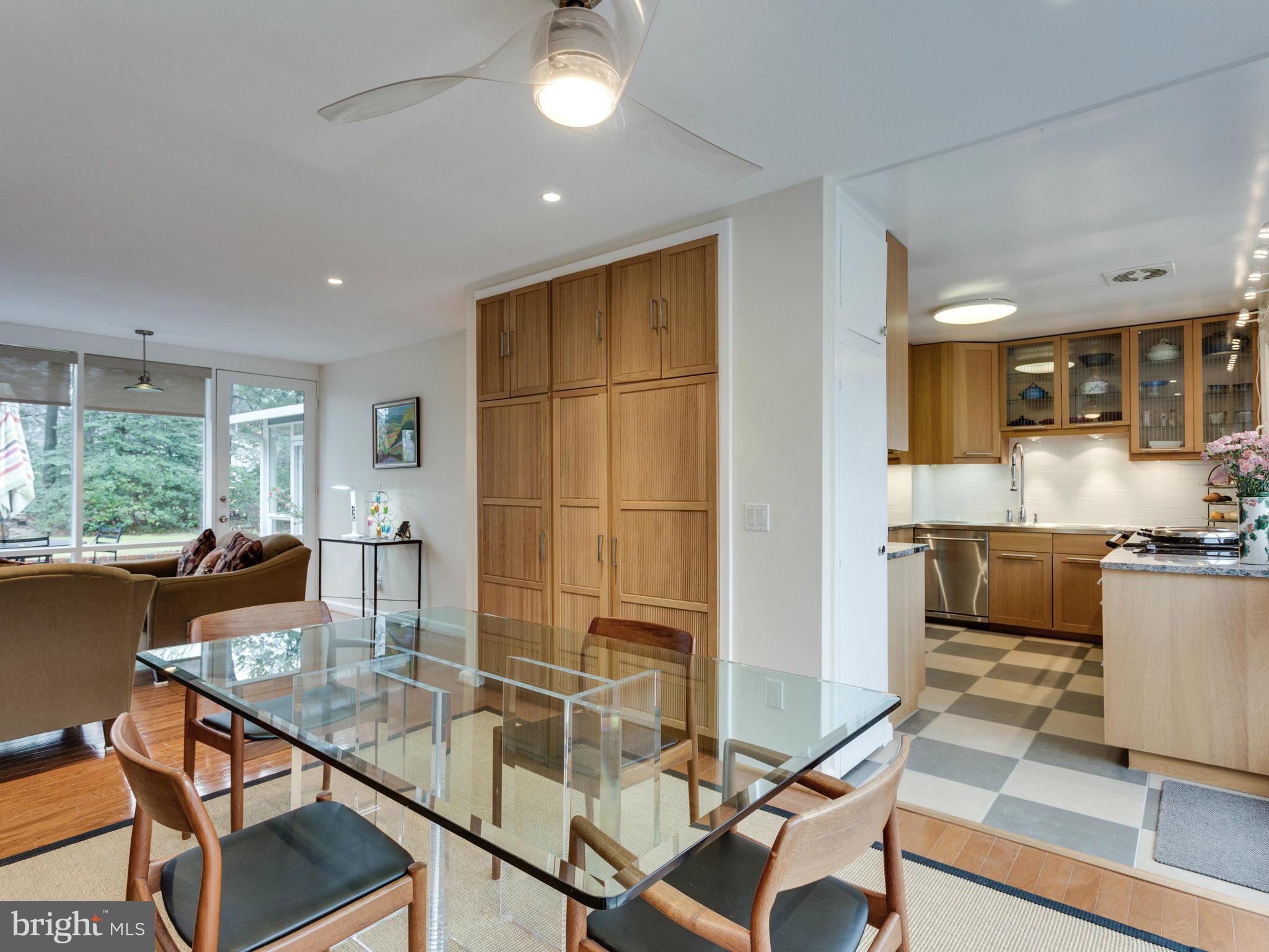 1924 Marthas Road Alexandria, VA 22307 - Photo 10 of 30 Dining Room