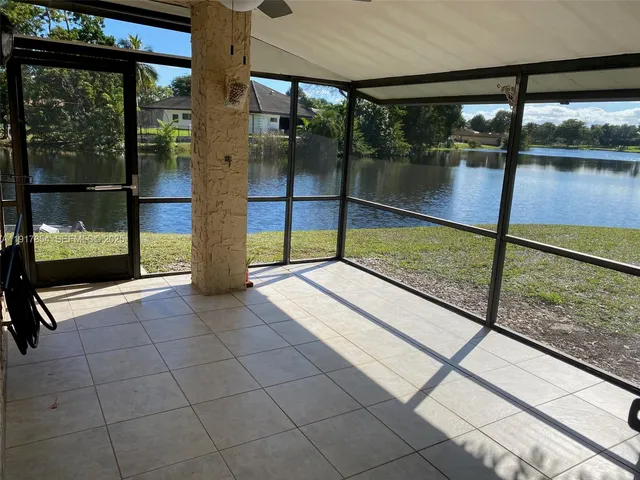 $2,600 | 200 Wimbledon Lakes Drive, Unit 200, Plantation, FL 33324