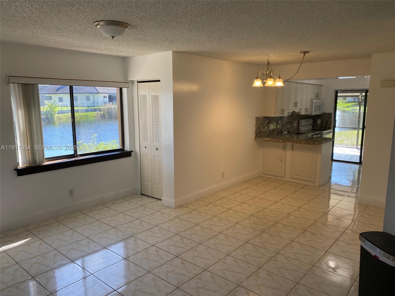 200 Wimbledon Lakes Drive, Unit 200 Plantation, FL 33324 - Photo 3 of 16