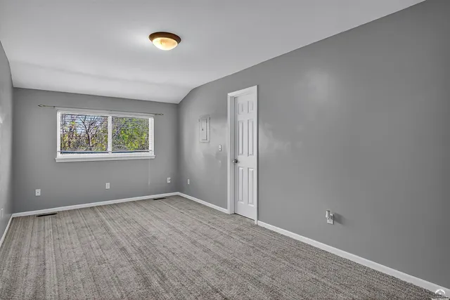 $275,000 | 826 North Field Stone Drive, Lawrence, KS 66049