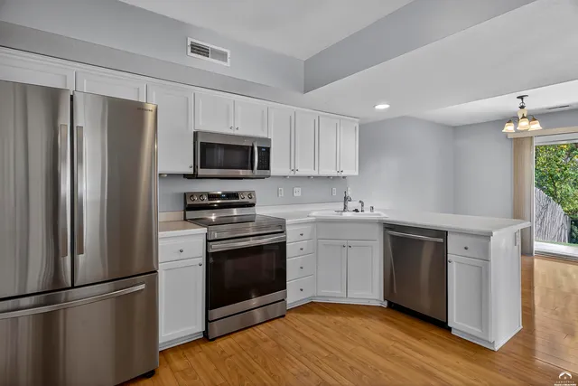 $275,000 | 826 North Field Stone Drive, Lawrence, KS 66049