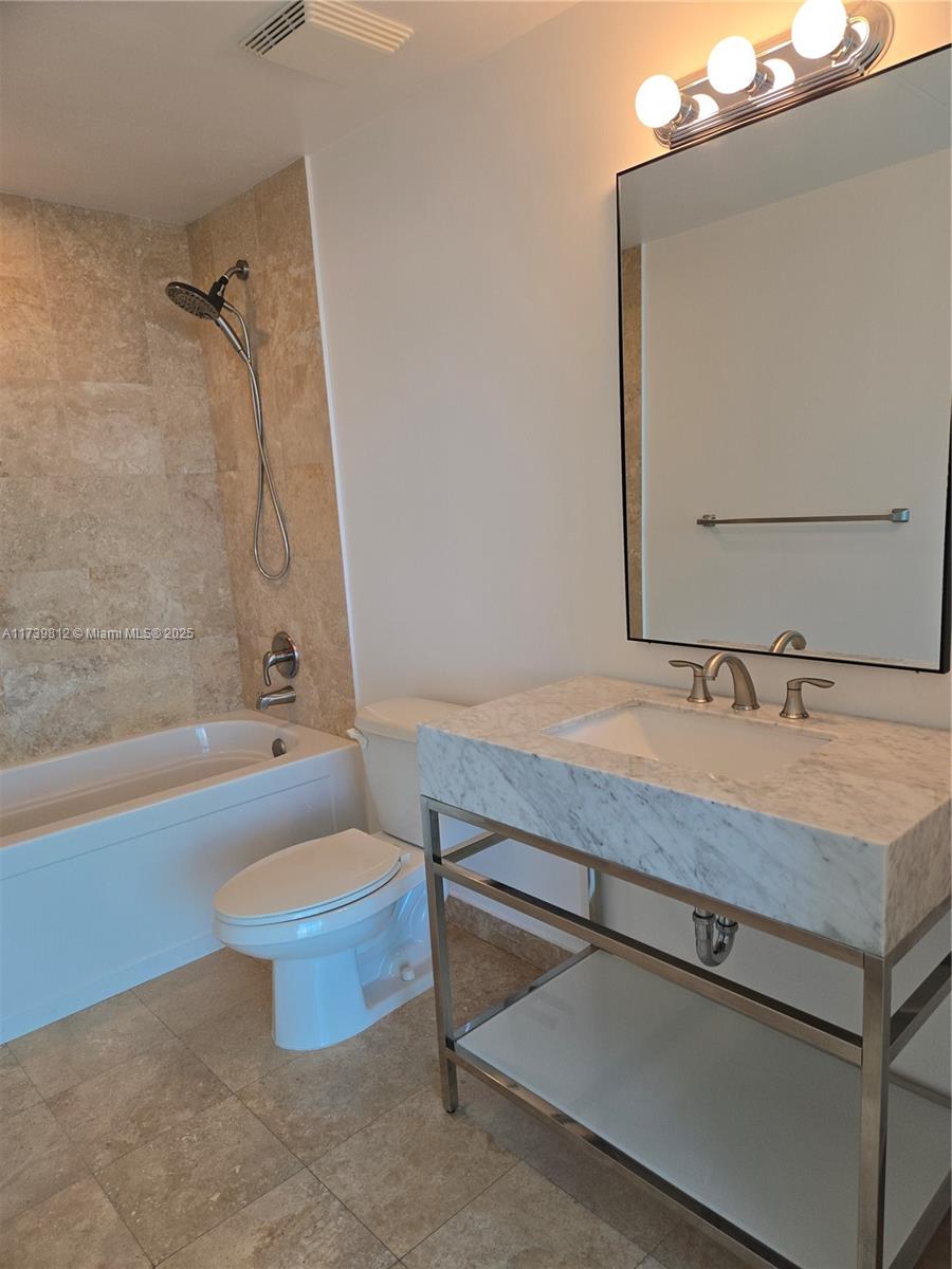 Wind Condominiums Miami, FL 33130 - Photo 5 of 13