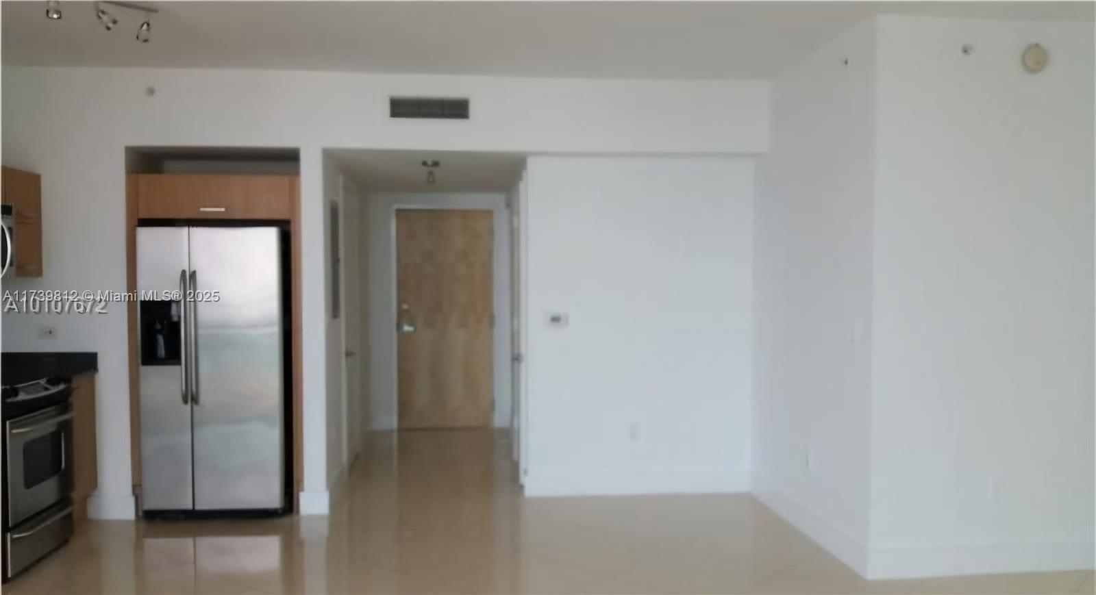 Wind Condominiums Miami, FL 33130 - Photo 9 of 13