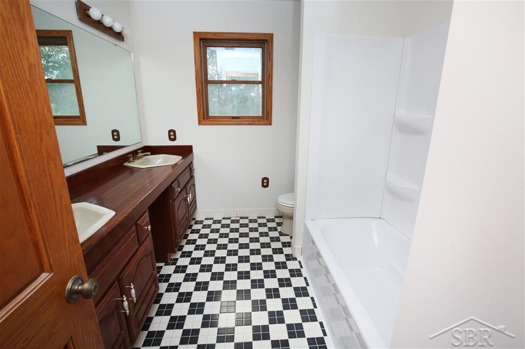 692 East Freeland Road Merrill, MI 48637 - Photo 24 of 29