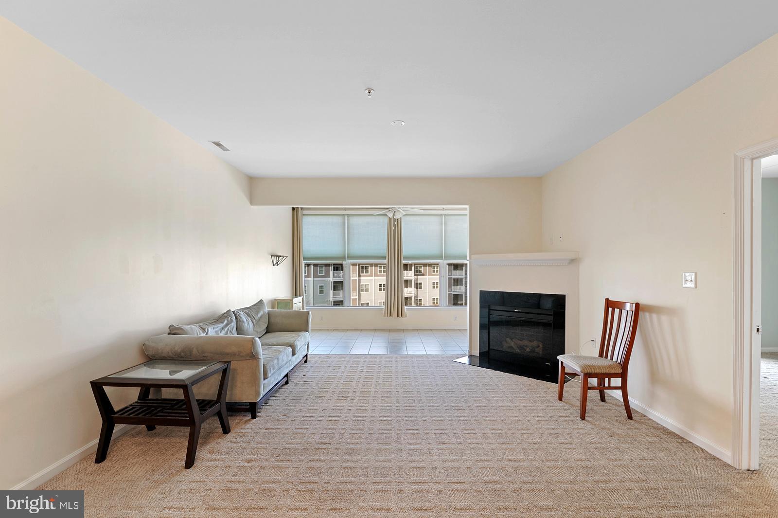 17432 Slipper Shell Way, Unit 18 Lewes, DE 19958 - Photo 3 of 32 Tons of Natural Light