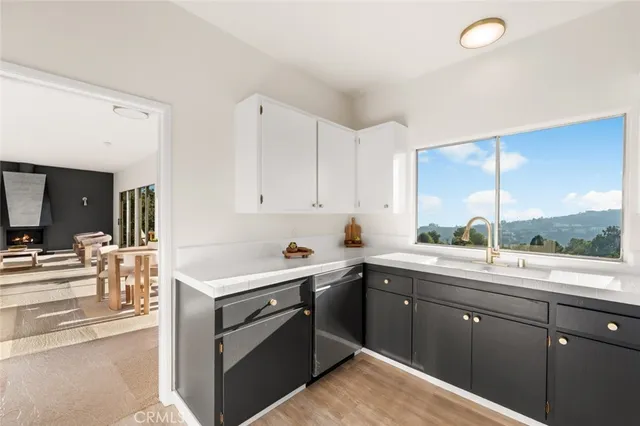 $1,599,900 | 7426 Mulholland Drive, Los Angeles, CA 90046