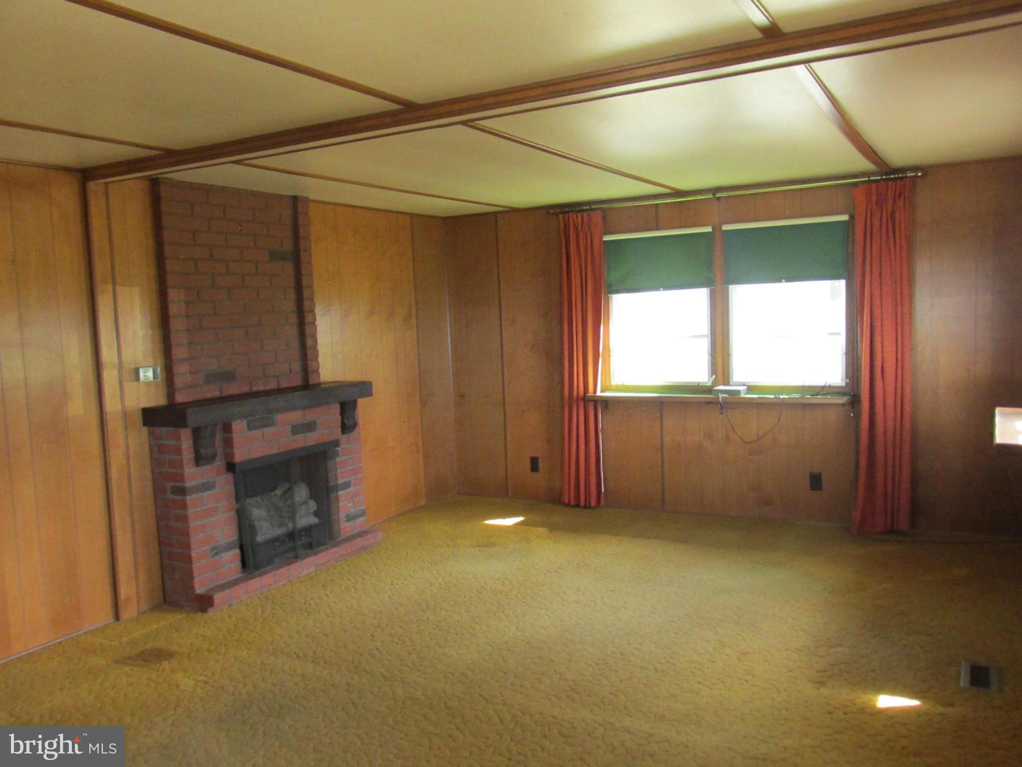 6206 Twin Point Cove Road Cambridge, MD 21613 - Photo 13 of 21 Living Room