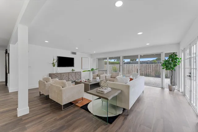 $1,059,000 | 5412 Arthur Street, Hollywood, FL 33021