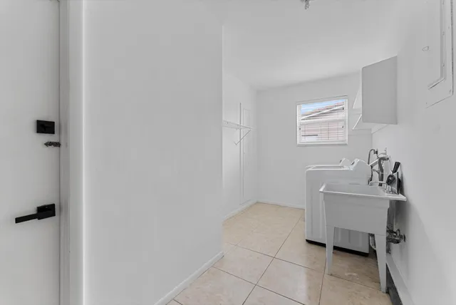 $1,059,000 | 5412 Arthur Street, Hollywood, FL 33021