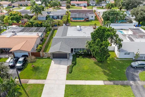 $1,059,000 | 5412 Arthur Street, Hollywood, FL 33021