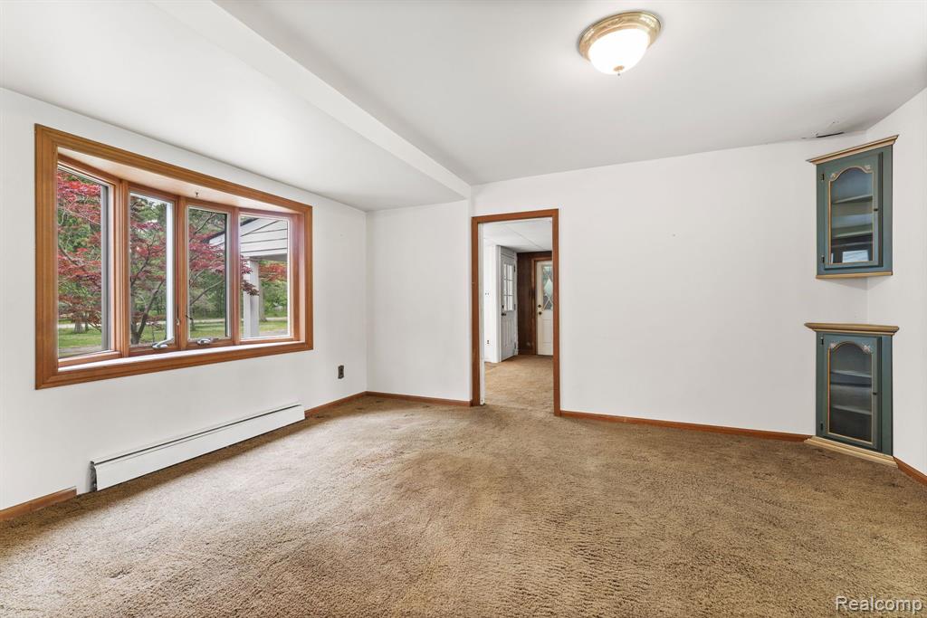 9120 Lake Road Grosse Ile, MI 48138 - Photo 17 of 37 Gallery Image 17