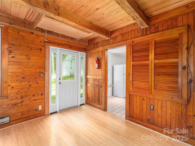 $400,000 | 10 Beaverdam Knoll Road, Asheville, NC 28804