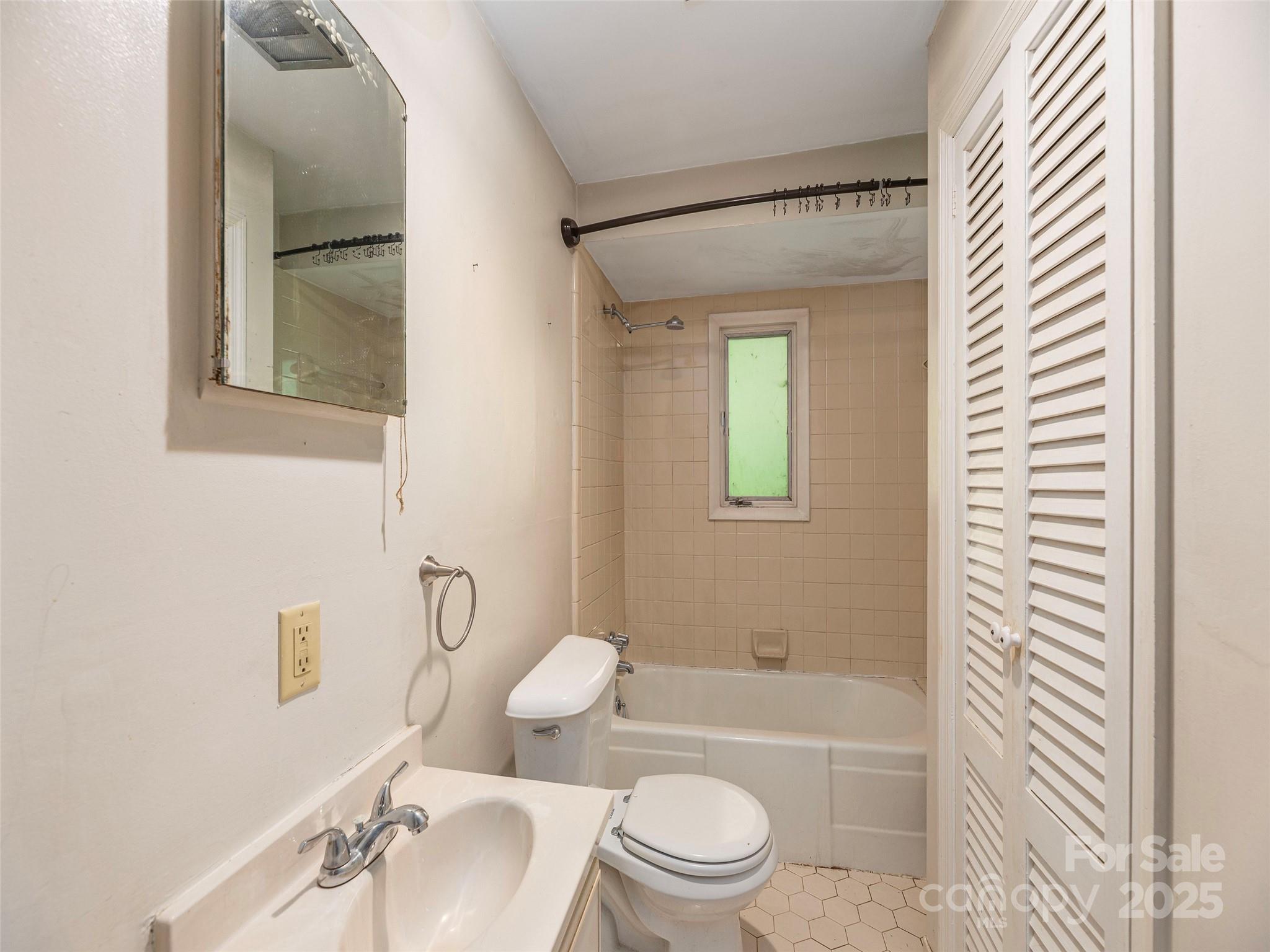 10 Beaverdam Knoll Road Asheville, NC 28804 - Photo 18 of 26