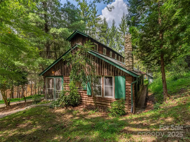 $400,000 | 10 Beaverdam Knoll Road, Asheville, NC 28804