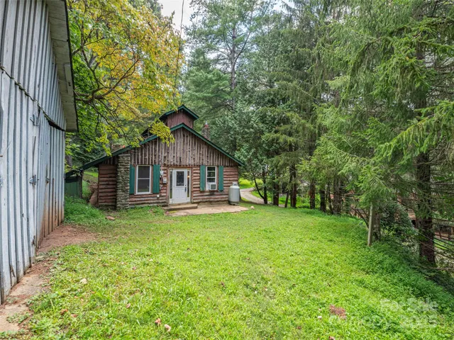 $400,000 | 10 Beaverdam Knoll Road, Asheville, NC 28804