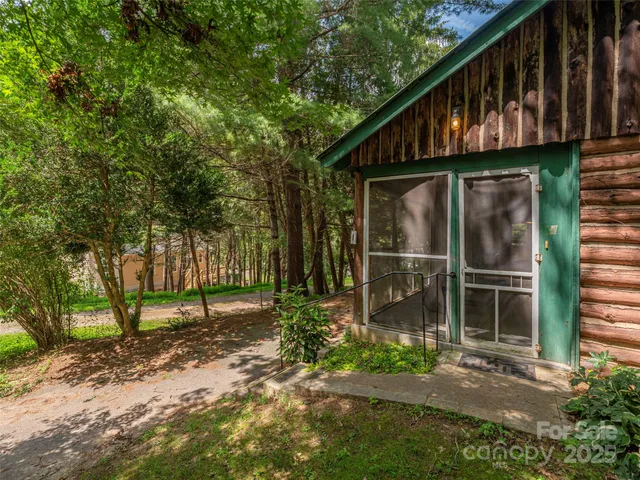 $400,000 | 10 Beaverdam Knoll Road, Asheville, NC 28804