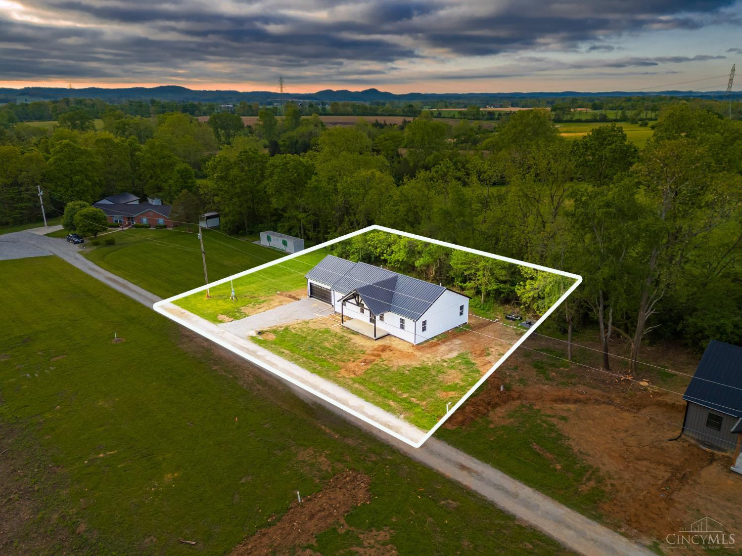 151 Limestone Crossing Peebles, OH 45660 - Photo 8 of 44