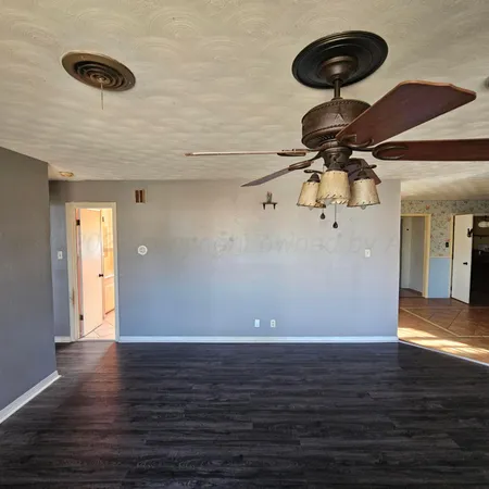 $132,000 | 2121 North Zimmers Street, Pampa, TX 79065