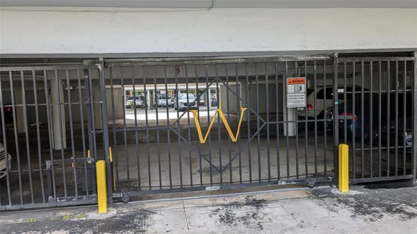 $1,750 | 1250 Northeast 125th Street, Unit 312C, North Miami, FL 33161