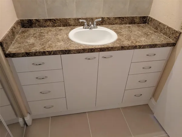 $1,750 | 1250 Northeast 125th Street, Unit 312C, North Miami, FL 33161