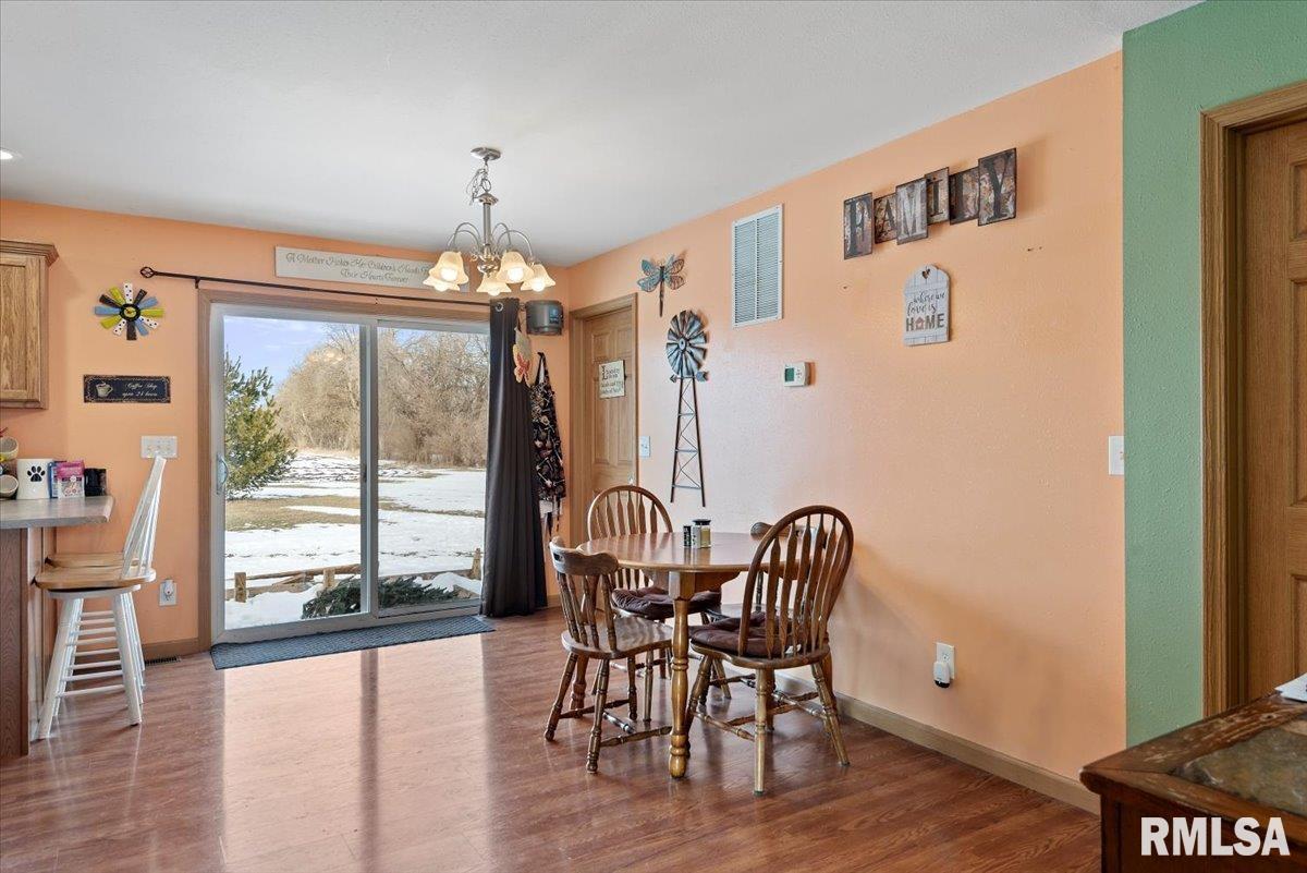 16531 Mansion Road New Berlin, IL 62670 - Photo 9 of 59
