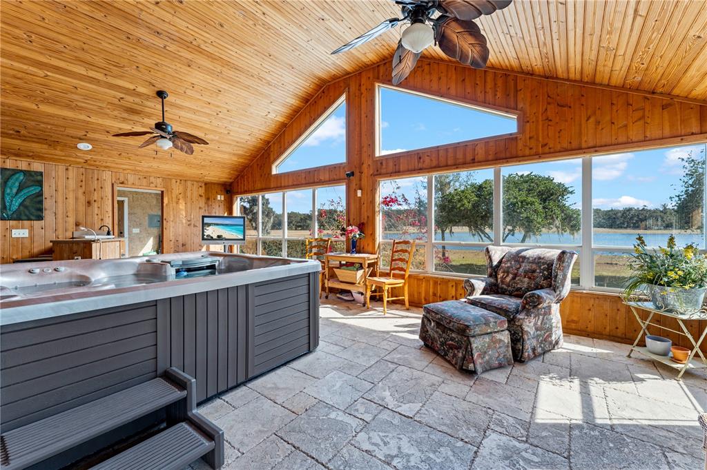 9504 Fort King Road Dade City, FL 33525 - Photo 28 of 51 a view of a patio and a backyard