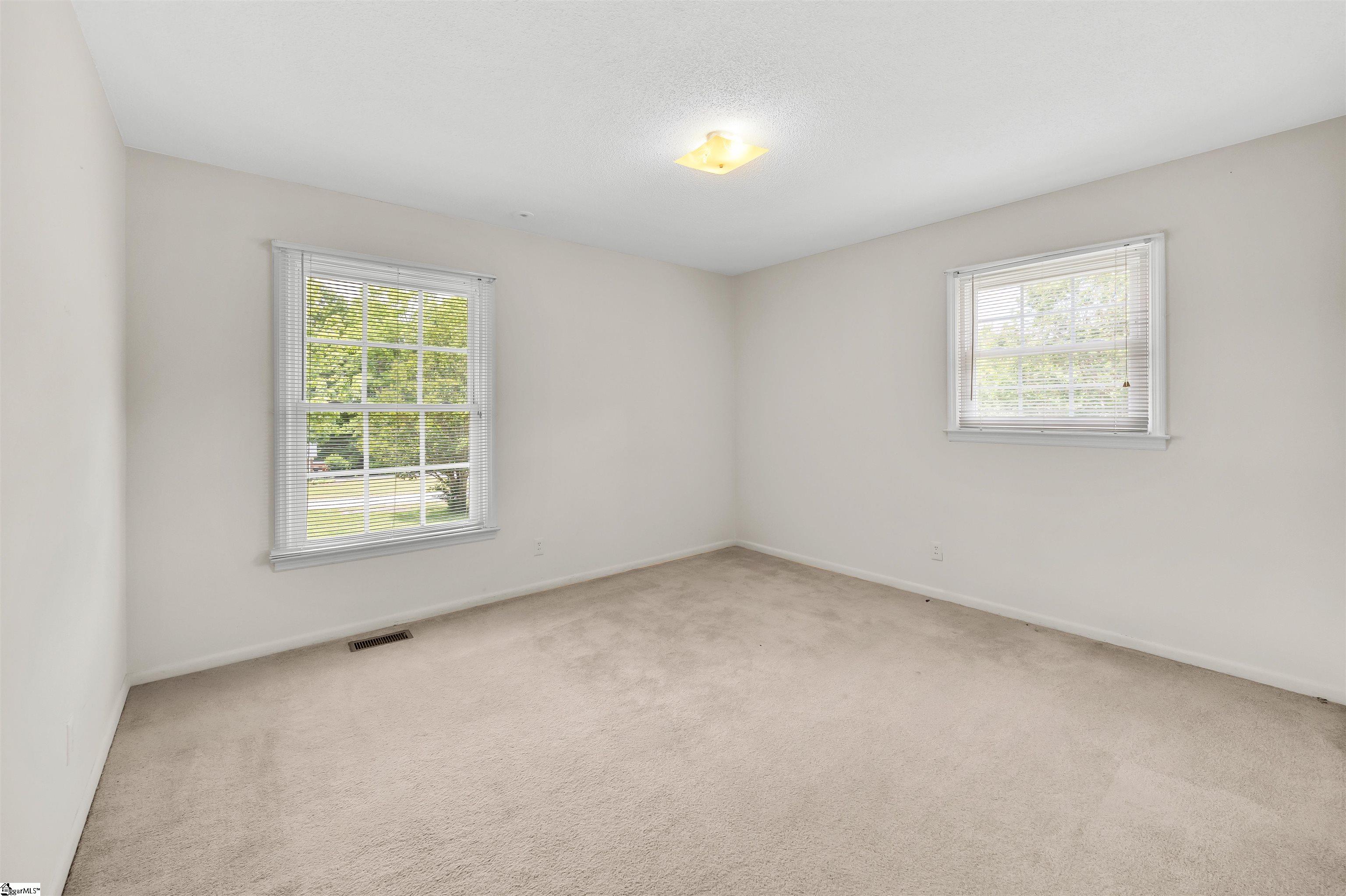 631 River Oak Circle Inman, SC 29349 - Photo 10 of 25