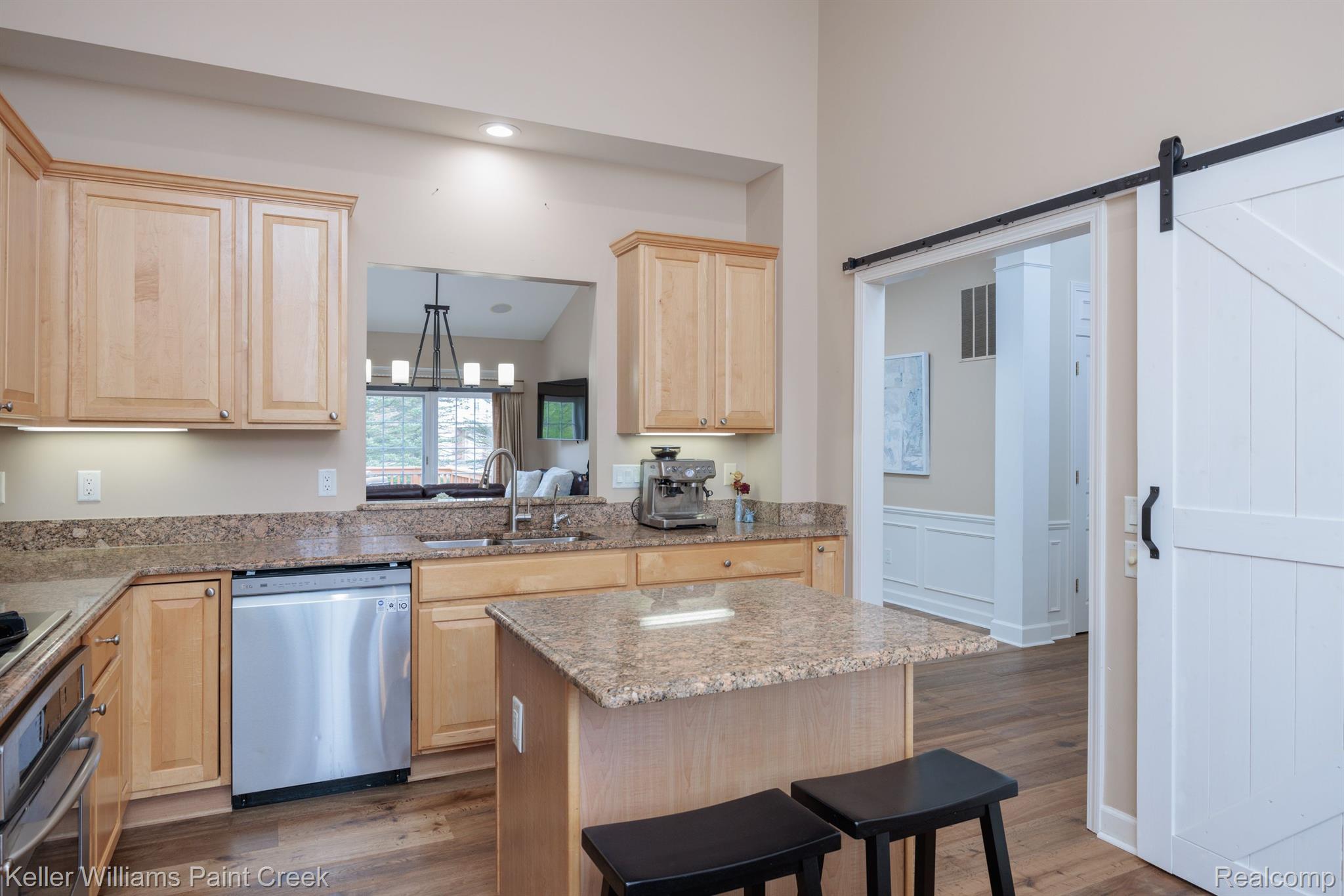 3710 Tremonte Circle, Unit 30 Rochester, MI 48306 - Photo 4 of 42 Gallery Image 4